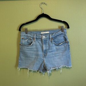 💫 3 / $26💫 Levi’s: High Rise Jean Shorts, Size 30